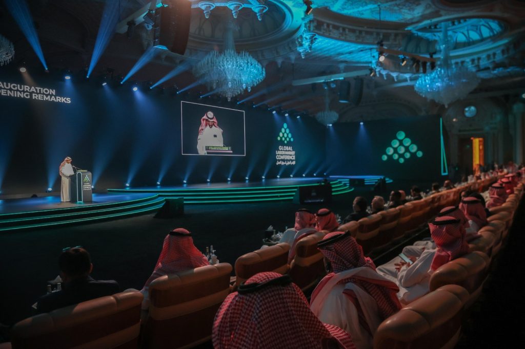 افتتاح أعمال المؤتمر الدولي لسوق العمل بحضور 6000 مشارك