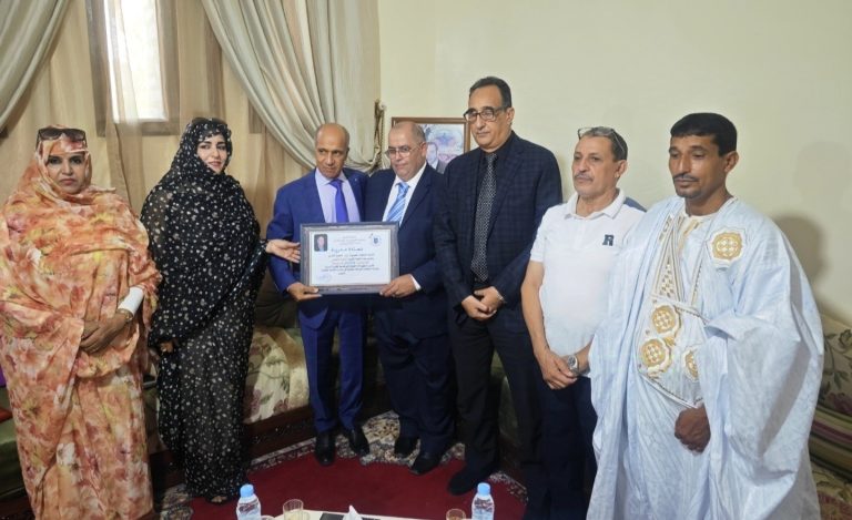المنظمة المغربية رصد لحقوق الإنسان تكرم السيد حميد نعيمي بإقليم السمارة