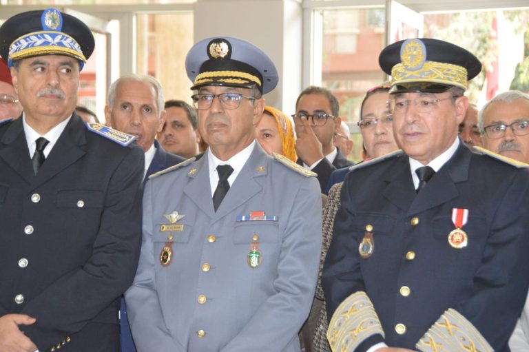 مراسيم تحية العلم وتوزيع حافلات النقل المدرسي بولاية بني ملال خنيفرة احتفاءً بالذكرى 69 لعيد الاستقلال
