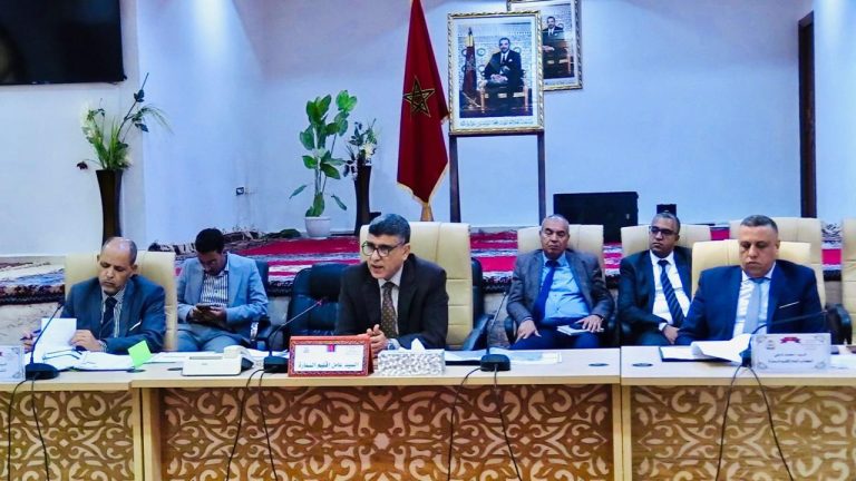 بالصور.. المصادقة بالإجماع على جدول أعمال الدورة العادية للمجلس الإقليمي للسمارة لشهر مارس 2025