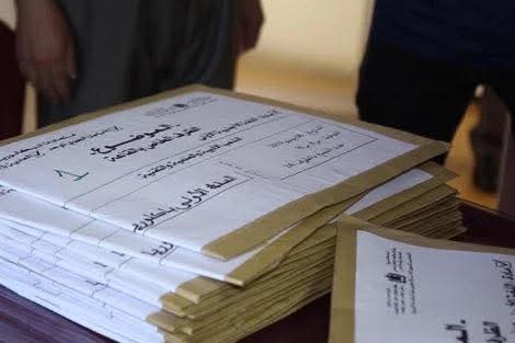 توقيف شخص مشتبه في تسييره لمجموعات على “الواتساب” تعمل على تلقي وتسريب الأجوبة الخاصة بامتحانات البكالوريا، مقابل تحويلات مالية