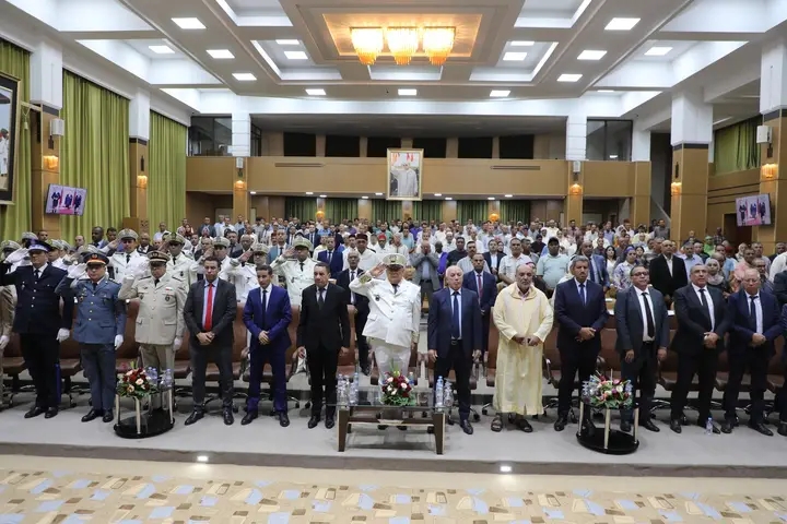 مقر عمالة إقليم خنيفرة يحتضن مراسيم الإنصات للخطاب الملكي السامي بحضور وازن لشخصيات مدنية وعسكرية وفعاليات مجتمعية متنوعة