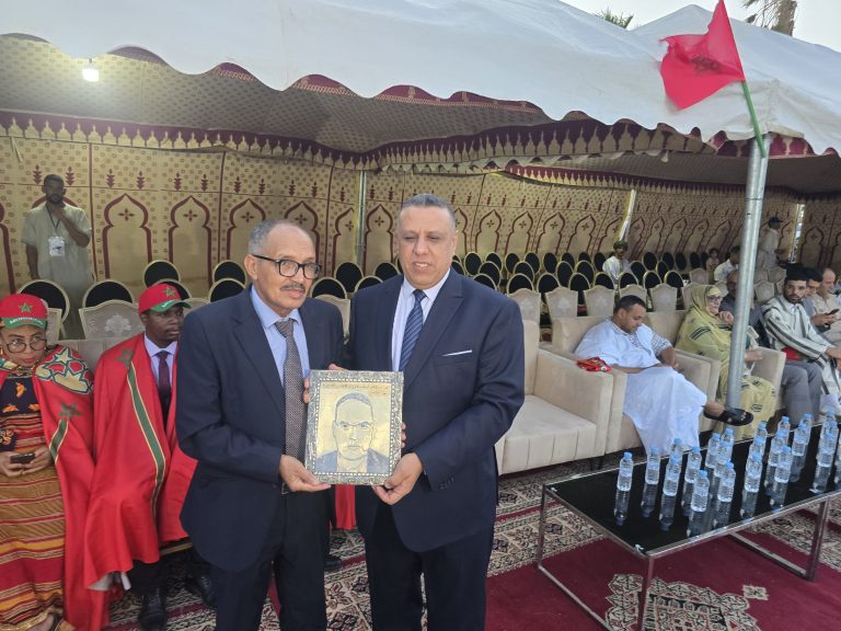 محمد الناجي يفتتح الدورة الثالثة لمهرجان الألعاب التقليدية بالسمارة بحضور قنصل جزر القمر وبعثات أفريقية